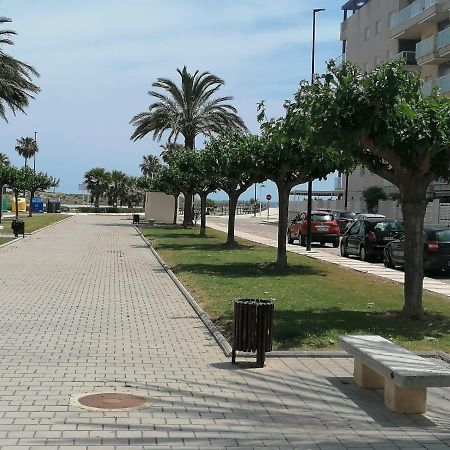 Estudio Con Patio En Daimus Ninos Y Mascotas Consultar Playa de Gandia ภายนอก รูปภาพ